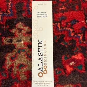 Hydratint Pro Mineral Sunscreen